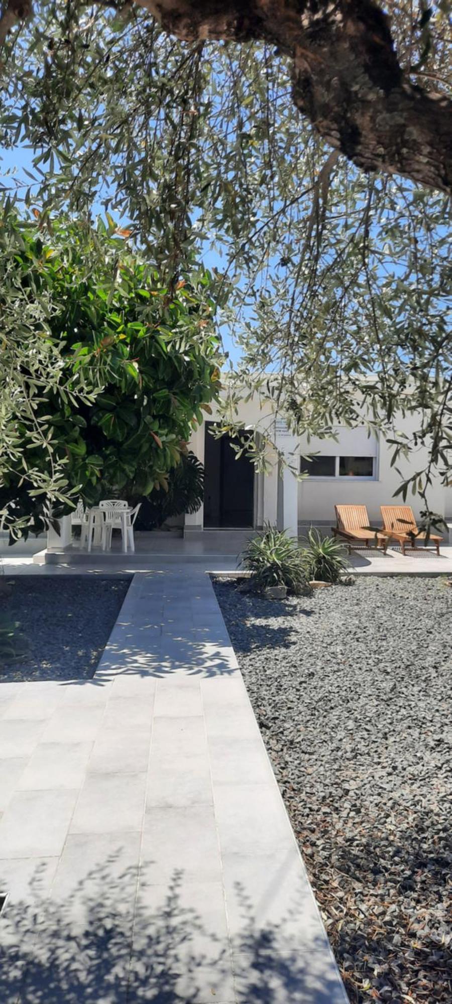 Janis Home Chrani Exteriér fotografie